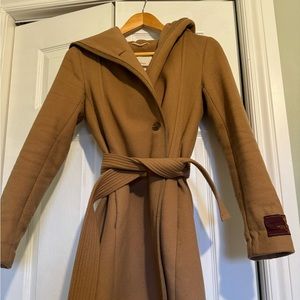 Wilfred wool jacket with hood